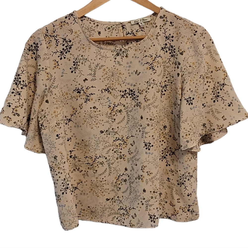 EMMA & OLIVIA Floral Cropped Blouse (Medium)